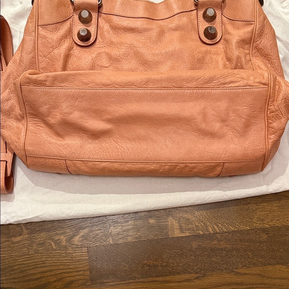Balenciaga Peach Handbag with Silver Hardware - Picture 4 of 16